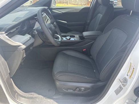 New 2026 Jeep Cherokee Laredo image 10