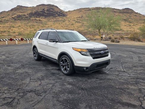 Used 2015 Ford Explorer Sport w/ Equipment Group 401A AWD/4WD image 4