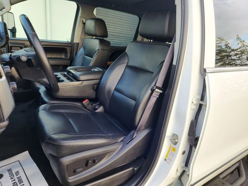 Used 2016 Chevrolet Silverado 2500 LTZ AWD/4WD image 8