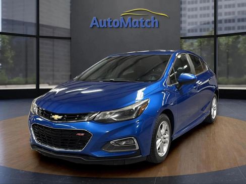 Used 2017 Chevrolet Cruze LT w/ Sun And Sound Package image 3
