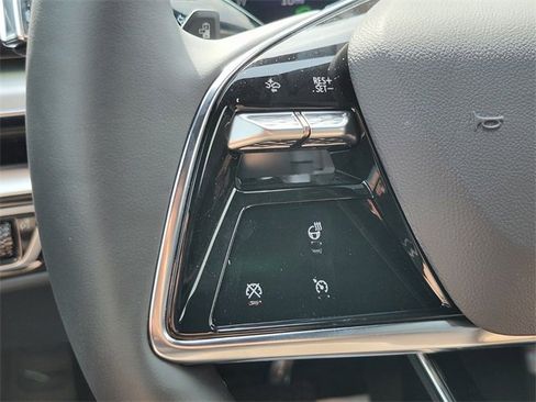 New 2025 Cadillac Lyriq Sport image 28