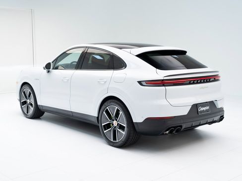 New 2026 Porsche Cayenne E-Hybrid Coupe image 3