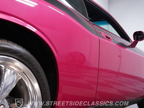 Used 2010 Dodge Challenger R/T RWD image 22
