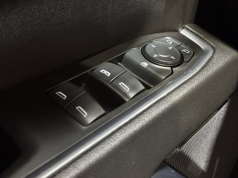 Used 2025 Chevrolet Silverado 1500 LT image 31