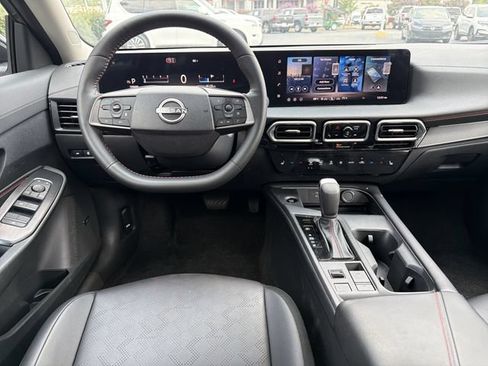 Used 2026 Nissan Sentra SR w/ SR Premium Package FWD image 15