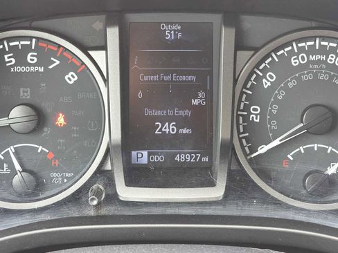 Used 2021 Toyota Tacoma TRD Off-Road w/ TRD Premium Off Road Package AWD/4WD image 26
