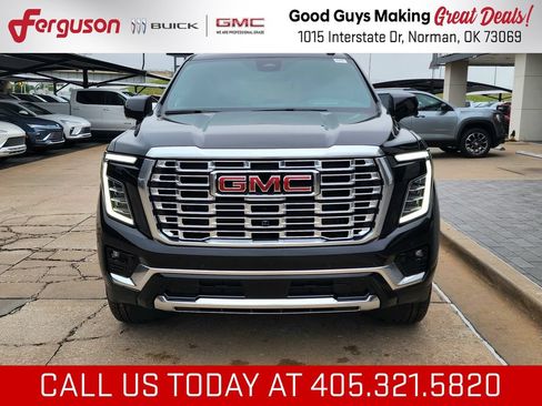 New 2026 GMC Yukon Denali w/ Denali Reserve Package AWD/4WD image 8