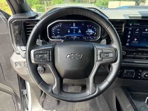 Used 2024 Chevrolet Silverado 1500 ZR2 w/ Technology Package AWD/4WD image 16