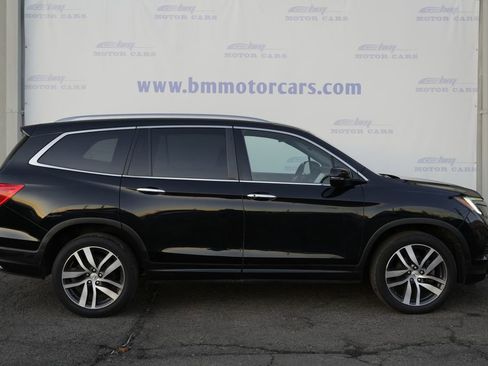 Used 2018 Honda Pilot Elite image 7