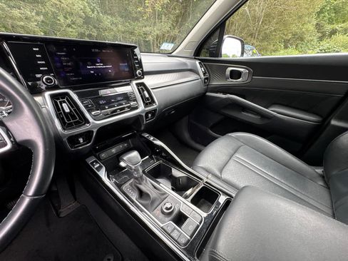 Used 2022 Kia Sorento SX image 27