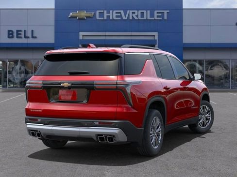 New 2025 Chevrolet Traverse LT image 4
