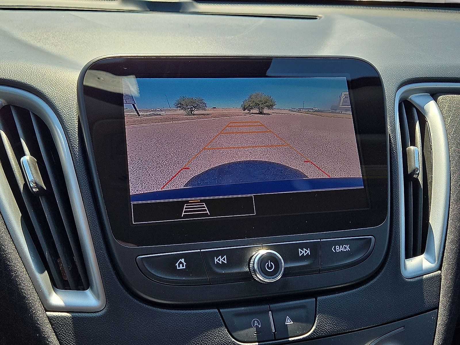 Used 2023 Chevrolet Malibu LT FWD image 27