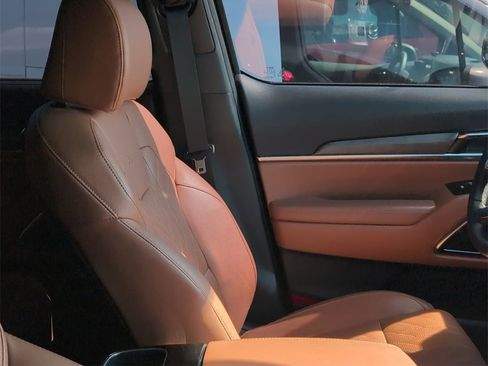 Used 2025 Kia Telluride SX X-Line image 11