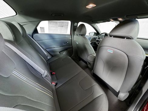 New 2025 Hyundai Elantra SEL FWD image 25
