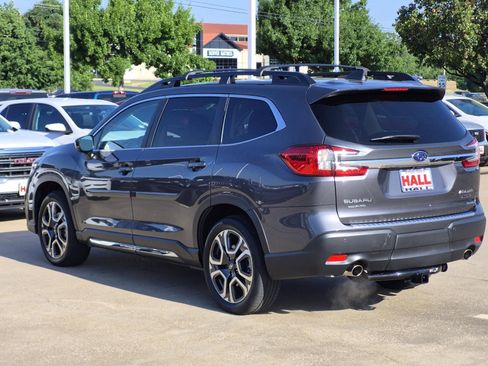 Used 2025 Subaru Ascent Limited AWD/4WD image 4