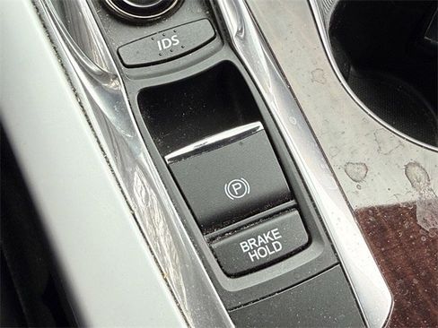 Used 2017 Acura TLX V6 w/ Technology Package image 19