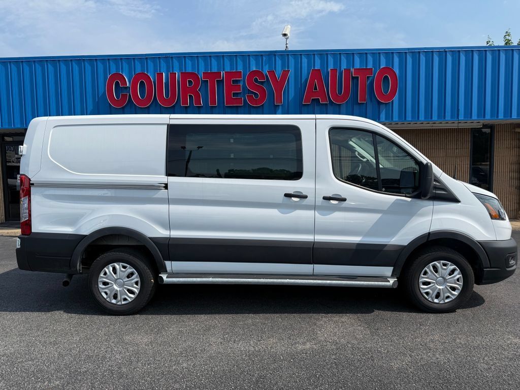 Used 2025 Ford Transit 250 Low Roof w/ Exterior Upgrade Package RWD image 8