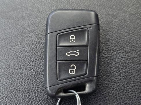 Used 2022 Volkswagen Taos S FWD image 31