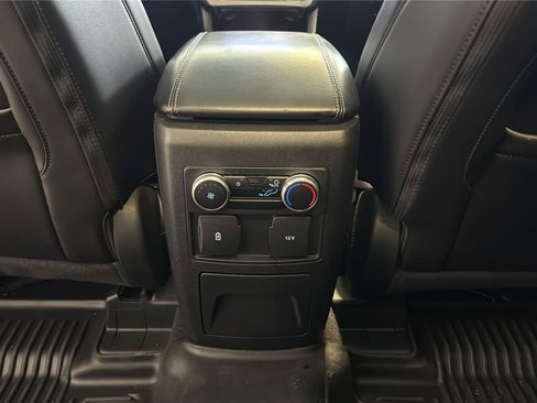 Used 2023 Ford Explorer XLT w/ Equipment Group 202A AWD/4WD image 28