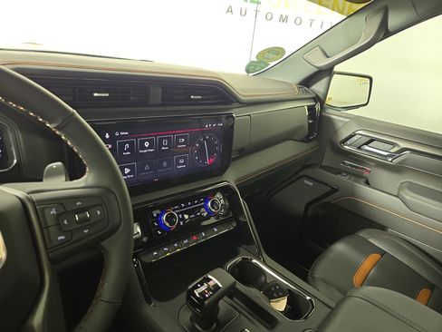 Certified 2026 GMC Sierra 1500 AT4 w/ AT4 Premium Package AWD/4WD image 25