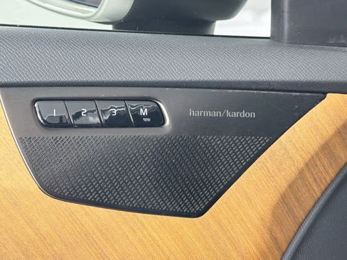 Certified 2023 Volvo XC90 B5 Plus w/ Protection Package Premier image 19