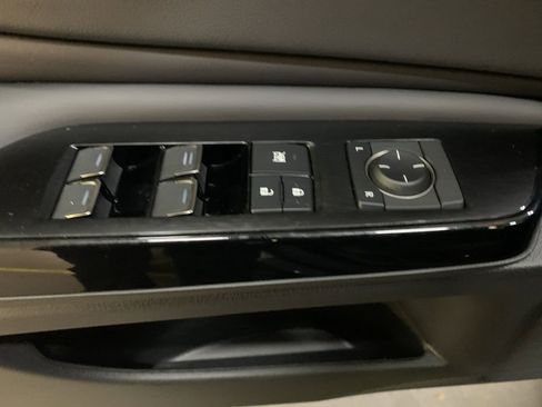 Used 2022 Lexus ES 300h F Sport image 12