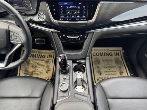Used 2024 Cadillac XT6 Sport w/ Technology Package image 30