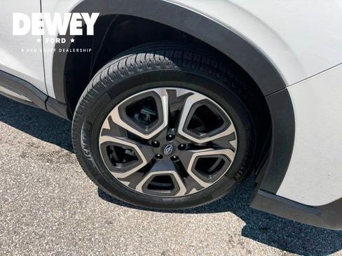 Used 2024 Subaru Ascent Limited AWD/4WD image 16