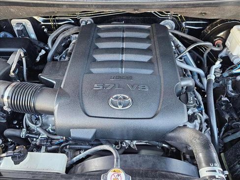 Used 2020 Toyota Tundra SR5 w/ SR5 Leather Package image 22