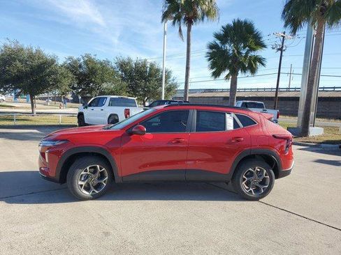 New 2026 Chevrolet Trax LT w/ Driver Confidence Package image 4