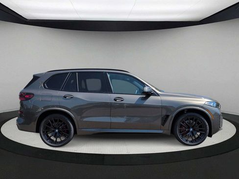 New 2026 BMW X5 xDrive40i w/ M Sport Package AWD/4WD image 9