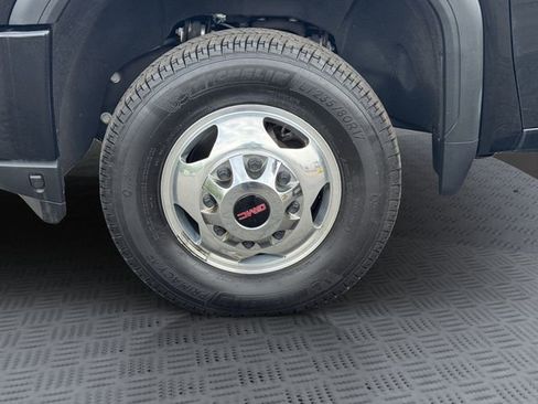 Used 2023 GMC Sierra 3500 Denali AWD/4WD image 30