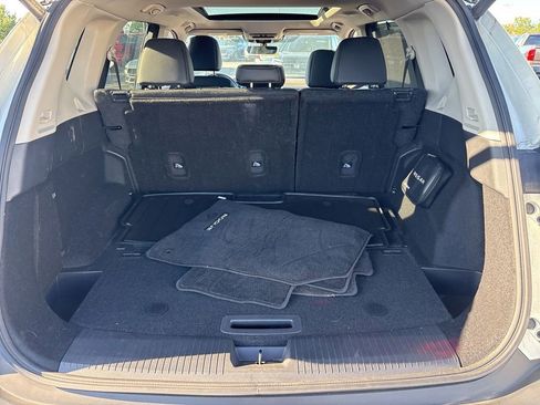 Used 2023 Nissan Rogue SL w/ SL Premium Package AWD/4WD image 11
