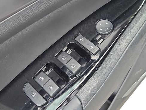 Certified 2023 Kia Sportage EX image 17