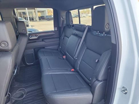 New 2025 GMC Sierra 2500 SLT w/ SLT Premium Package image 26