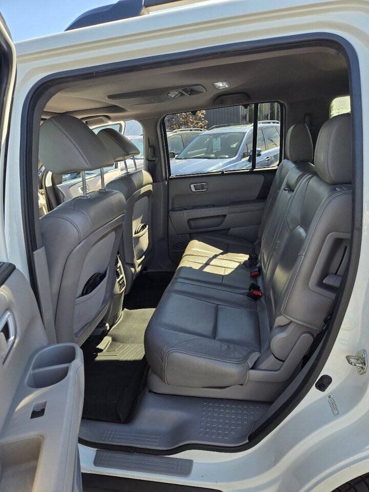 Used 2015 Honda Pilot Touring image 16