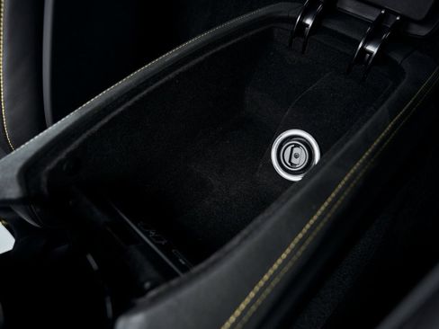 Used 2019 Mercedes-Benz AMG GT R image 72