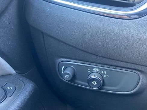 Certified 2024 Chevrolet Equinox LS image 32