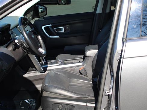 Used 2017 Land Rover Discovery Sport HSE image 7