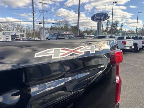 Used 2021 Chevrolet Silverado 1500 LT image 13