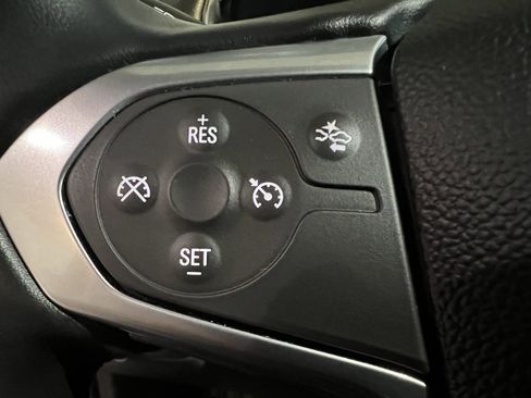 Used 2023 Chevrolet Traverse LT w/ Midnight/Sport Edition image 23