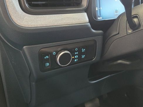New 2025 Ford Maverick XLT w/ XLT Luxury Package FWD image 10