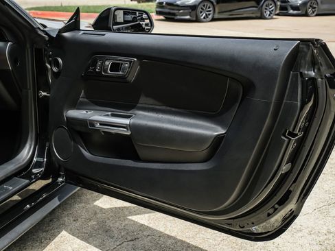 Used 2018 Ford Mustang GT RWD image 37