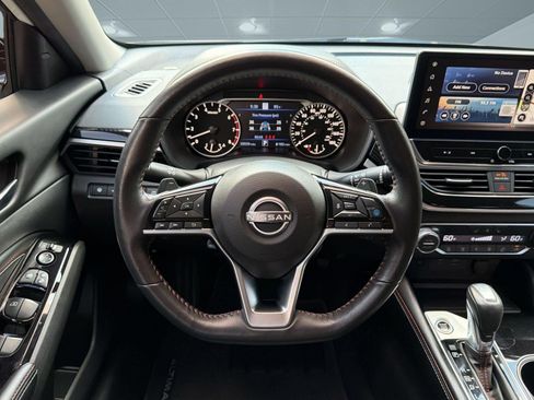 Used 2023 Nissan Altima 2.0 SR FWD image 25