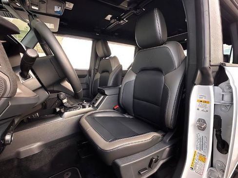 New 2025 Ford Bronco Outer Banks image 5