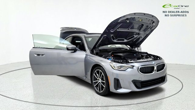 Used 2025 BMW 230i Coupe RWD image 11