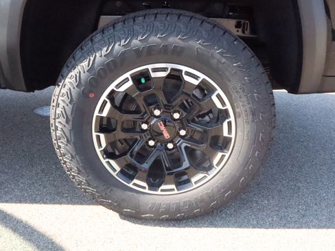 New 2026 GMC Canyon AT4 w/ AT4 Premium Package image 20