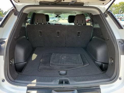 Used 2021 Chevrolet Blazer LT FWD image 25