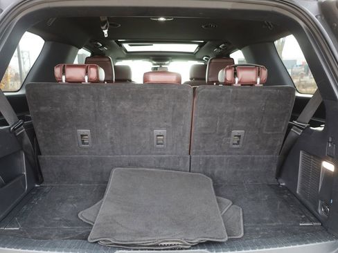 Used 2024 Ford Expedition Limited image 26