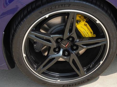 Used 2025 Chevrolet Corvette Stingray Preferred Cpe w/ Z51 Performance Package RWD image 11